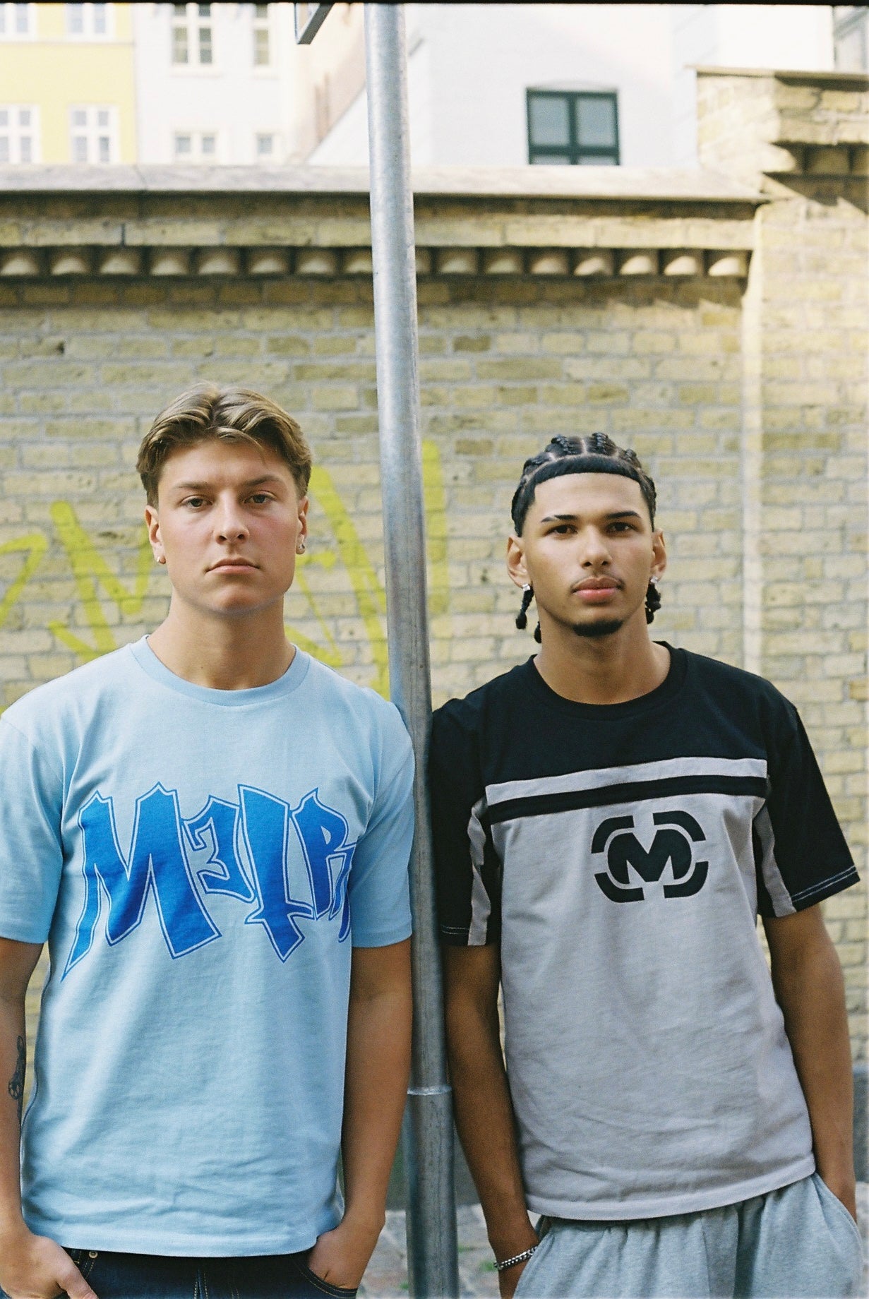 Wear Metro Graffiti TEE
